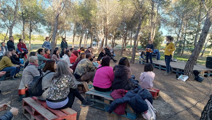 02.-charla-educar-en-el-bosque-ceip-valdespartera.