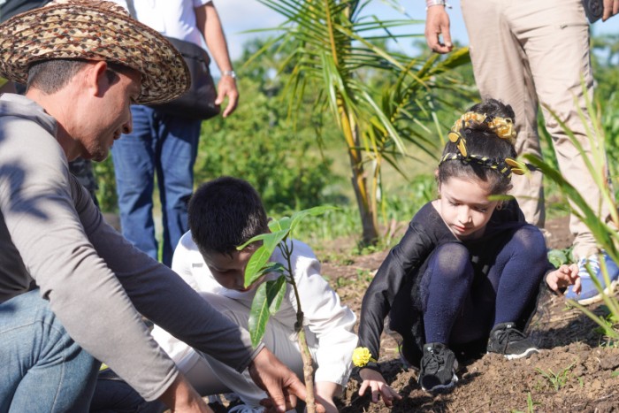cuba-lvc-farmer-13.jpg