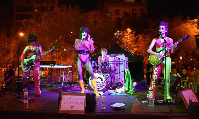 ¡Las Vulpes del siglo XXI son travestis! y vienen a Vallekas!